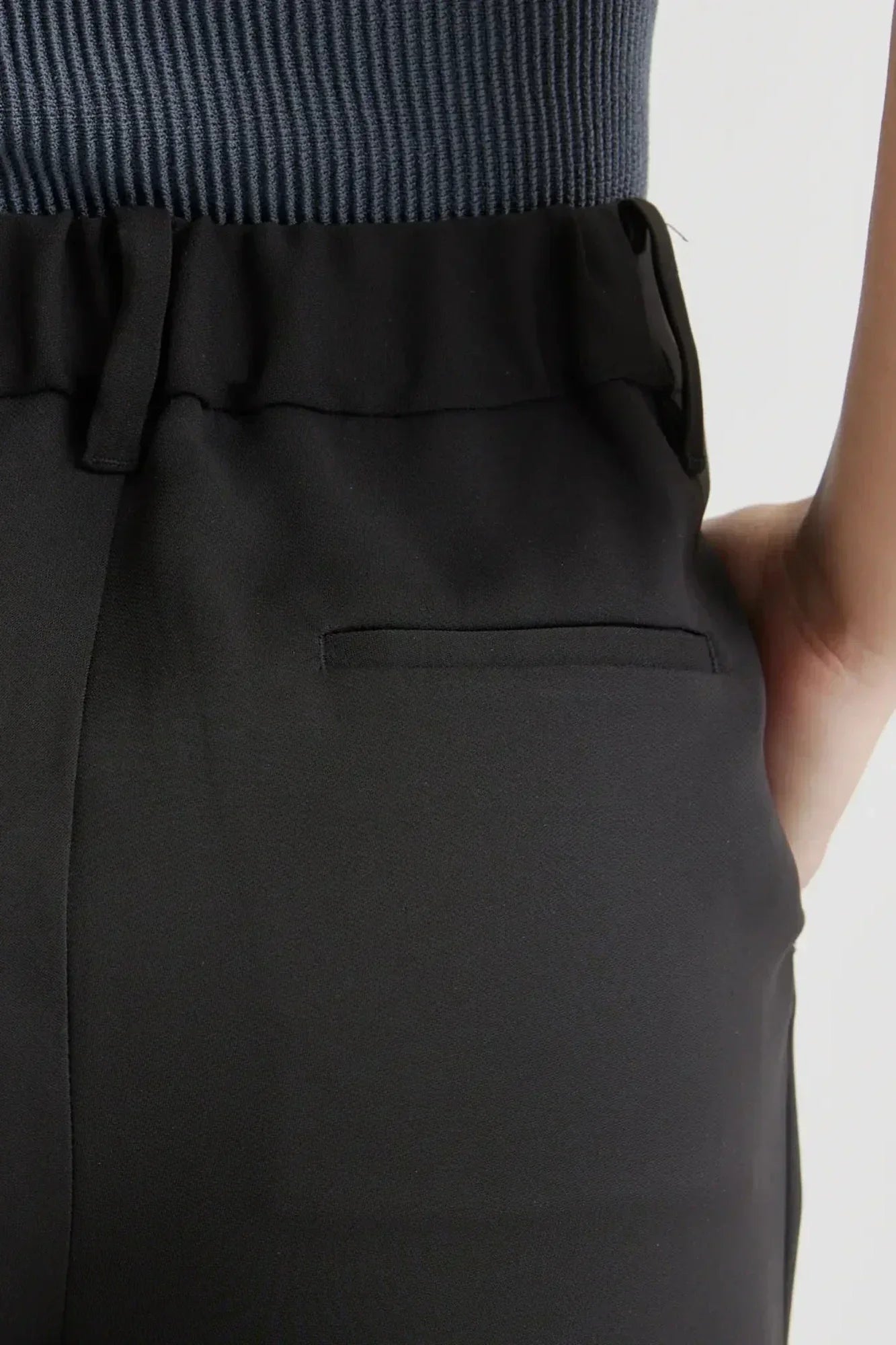 LEONOR | Pantalón recto de cintura alta y elástico